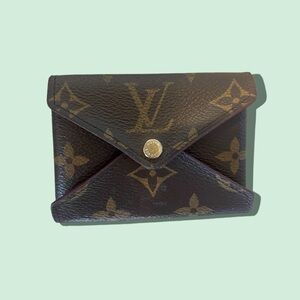 Authentic & Rare Louis Vuitton Small Kirigami Pouchette